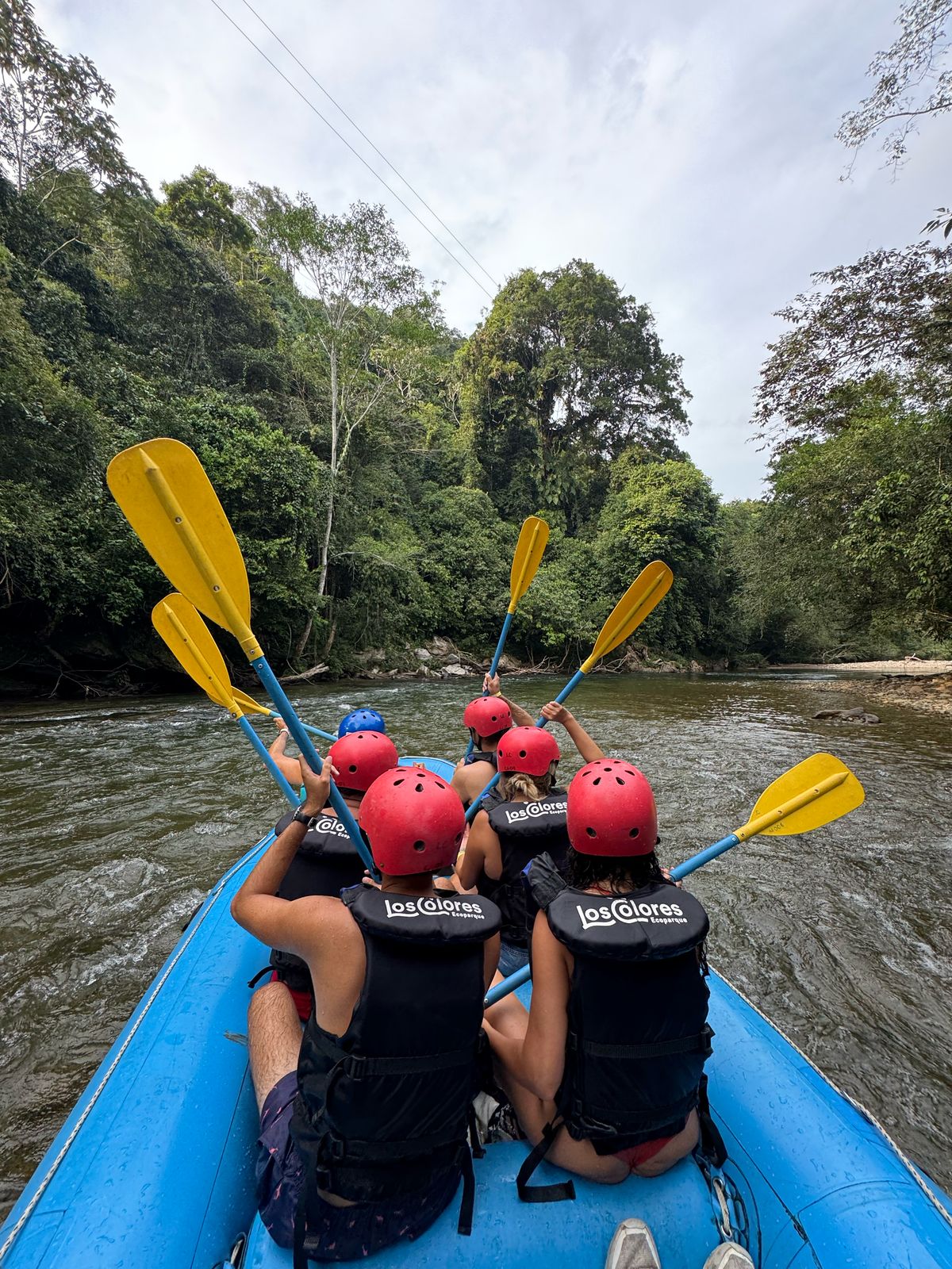 Rafting en Río Claro - Descenso por los rápidos